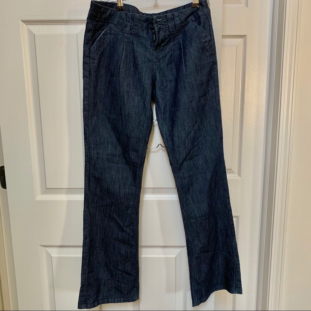 Women’s Flared Jeans